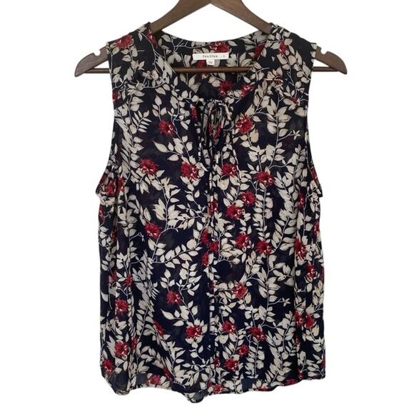Fun 2 Fun Dark Navy Blue, Cream and Red Floral Sleeveless Blouse - Large - Picture 1 of 4